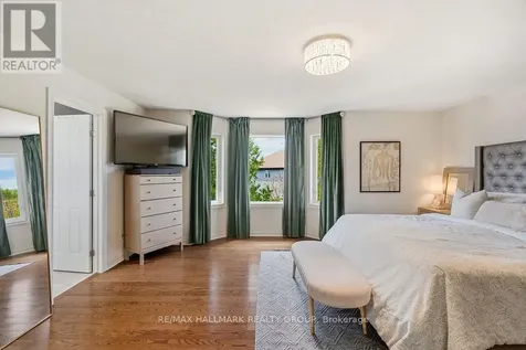 278 Kiwanis Court Ottawa ON K1T 0H7