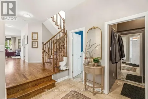 278 Kiwanis Court Ottawa ON K1T 0H7