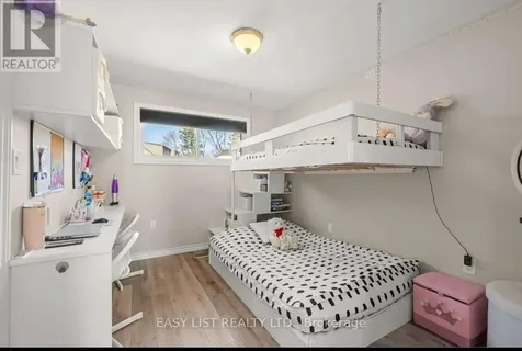 112 Clovelly Road Tecumseh ON N8N 1G1
