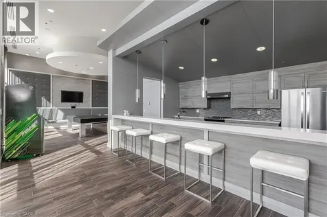 2081 Fairview Street Burlington ON L7R 0E4