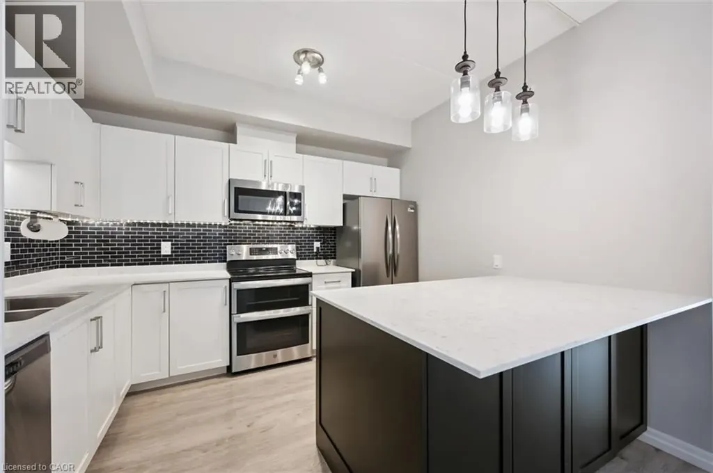 35 Kingsbury Square Guelph ON N1L 0J4