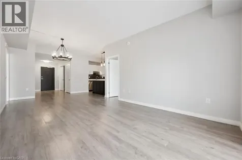 35 Kingsbury Square Guelph ON N1L 0J4