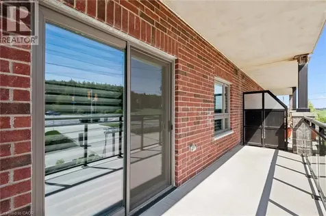35 Kingsbury Square Guelph ON N1L 0J4