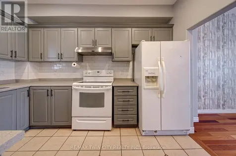 281 Courtland Avenue North Kitchener ON N2G 2V8
