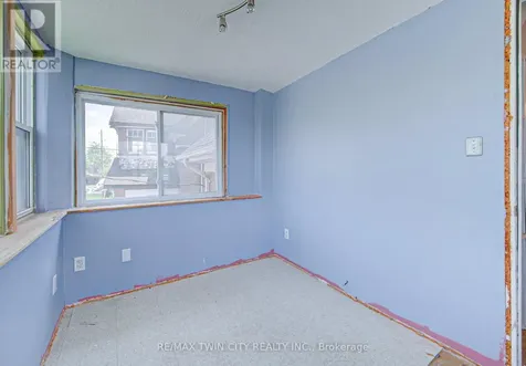 281 Courtland Avenue North Kitchener ON N2G 2V8