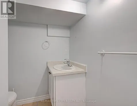 281 Courtland Avenue North Kitchener ON N2G 2V8