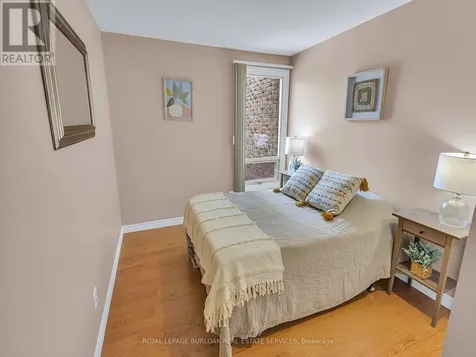 28 Underhill Crescent Kitchener ON N2A 2S8