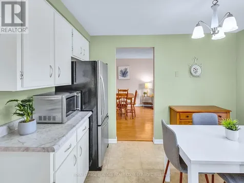 28 Underhill Crescent Kitchener ON N2A 2S8