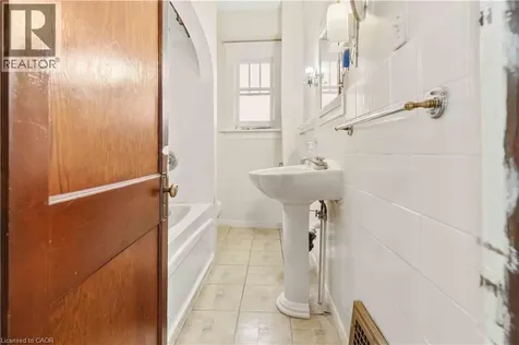 151 Louisa Street Kitchener ON N2H 5M4