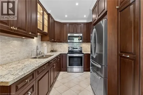 1347 Brookstar Drive Oakville ON L6M 3W1