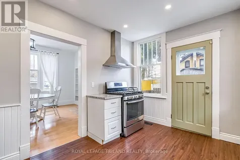 72 Walnut Street St. Thomas ON N5R 2Y9