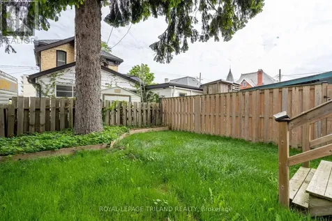 72 Walnut Street St. Thomas ON N5R 2Y9