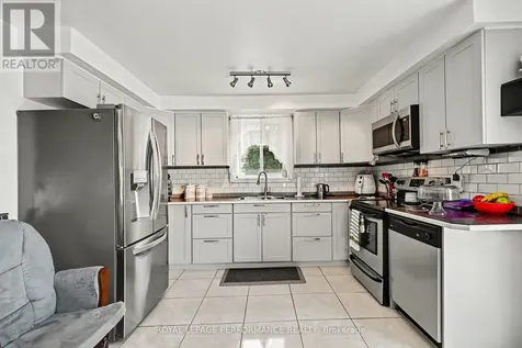 1540 Gage Avenue Cornwall ON K6H 3N3