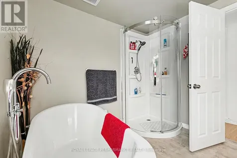 1540 Gage Avenue Cornwall ON K6H 3N3