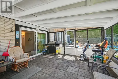 1540 Gage Avenue Cornwall ON K6H 3N3