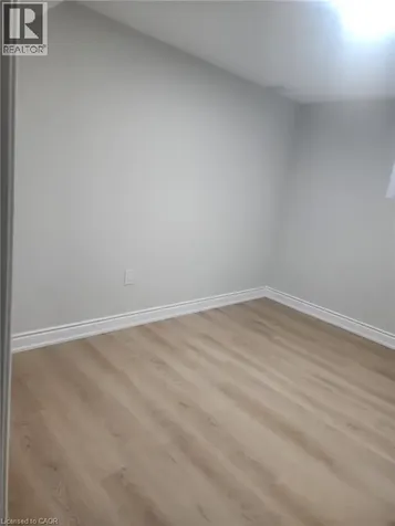 275 Kingswood Drive Kitchener ON N2E 1S1