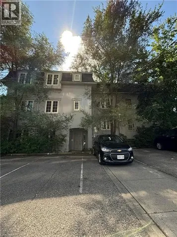 124 King Street North Waterloo ON N2J 2X8