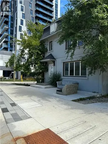 124 King Street North Waterloo ON N2J 2X8