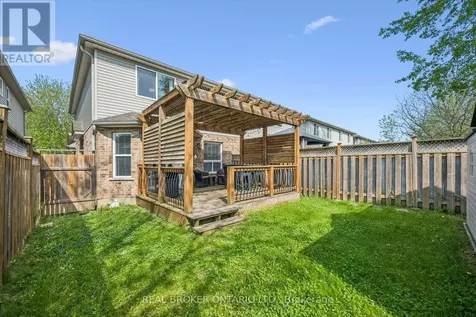 511 Dansbury Drive Waterloo ON N2K 4K8