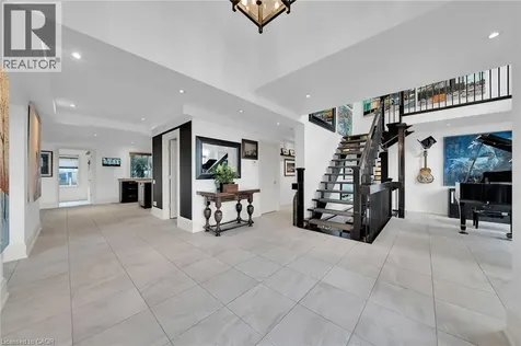 404 Mountain Brow Boulevard East Hamilton ON L8T 1A7