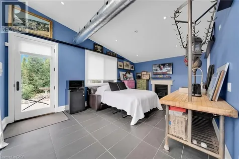 404 Mountain Brow Boulevard East Hamilton ON L8T 1A7