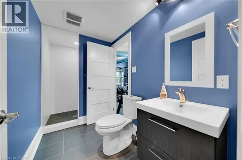 404 Mountain Brow Boulevard East Hamilton ON L8T 1A7