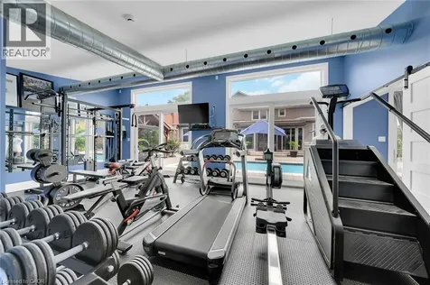 404 Mountain Brow Boulevard East Hamilton ON L8T 1A7