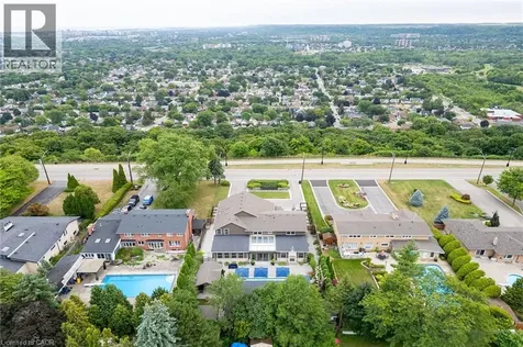 404 Mountain Brow Boulevard East Hamilton ON L8T 1A7