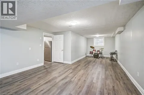519 Yorkshire Drive Waterloo ON N2T 2V1