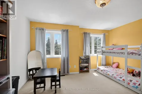 122 Scout Street Ottawa ON K2C 4E2