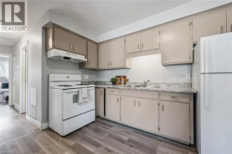 27 Vicmount Drive Kitchener ON N2M 2A2