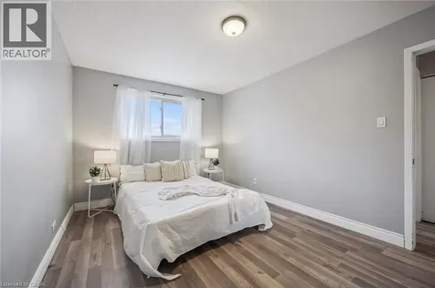 27 Vicmount Drive Kitchener ON N2M 2A2