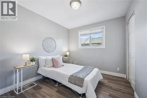 27 Vicmount Drive Kitchener ON N2M 2A2