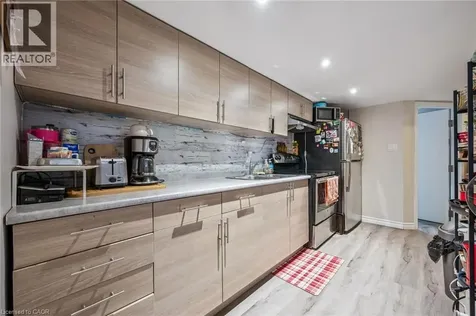 27 Vicmount Drive Kitchener ON N2M 2A2