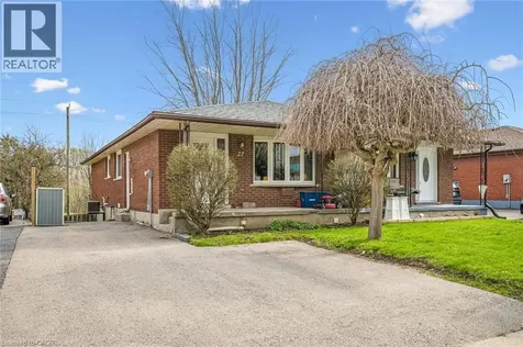 27 Vicmount Drive Kitchener ON N2M 2A2