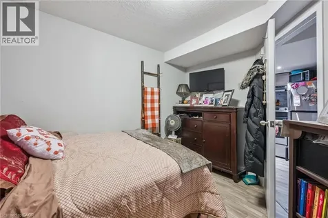 27 Vicmount Drive Kitchener ON N2M 2A2