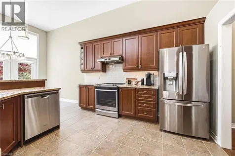 2178 Berwick Drive Burlington ON L7M 5C2