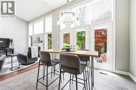 2178 Berwick Drive Burlington ON L7M 5C2