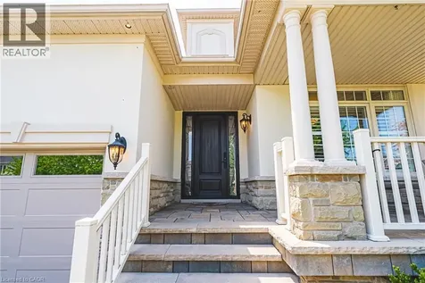 2178 Berwick Drive Burlington ON L7M 5C2