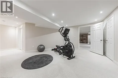 2178 Berwick Drive Burlington ON L7M 5C2
