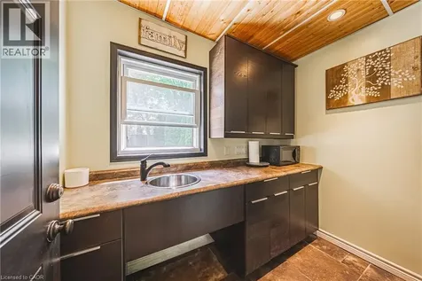 2178 Berwick Drive Burlington ON L7M 5C2