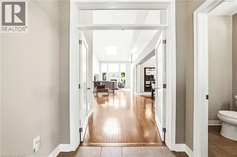 2178 Berwick Drive Burlington ON L7M 5C2