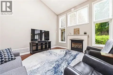 2178 Berwick Drive Burlington ON L7M 5C2
