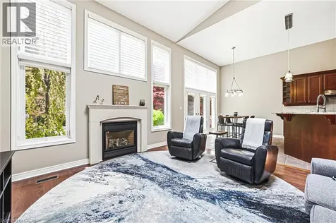 2178 Berwick Drive Burlington ON L7M 5C2