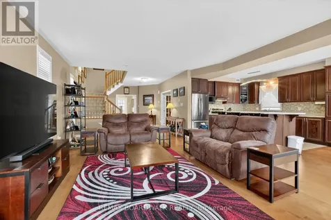 241 Denali Way Ottawa ON K2S 0N1