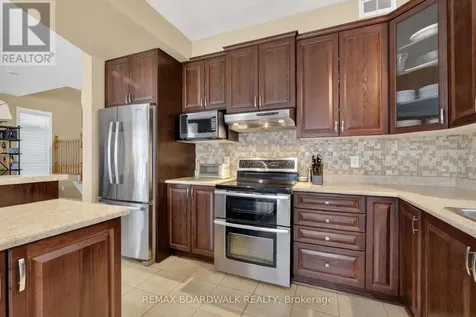 241 Denali Way Ottawa ON K2S 0N1