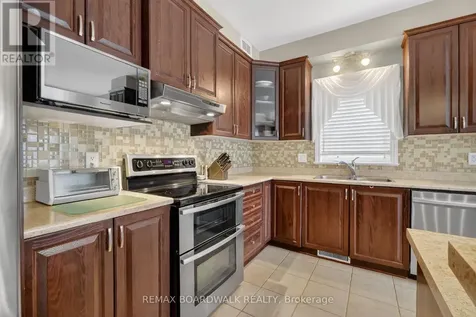 241 Denali Way Ottawa ON K2S 0N1