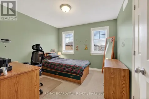 241 Denali Way Ottawa ON K2S 0N1