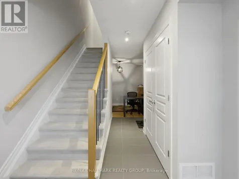 595 Compass Street Ottawa ON K1W 0J8