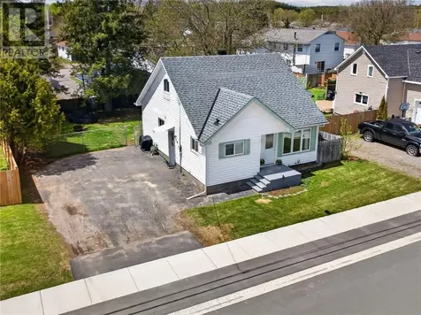 527 Mead Boulevard Espanola ON